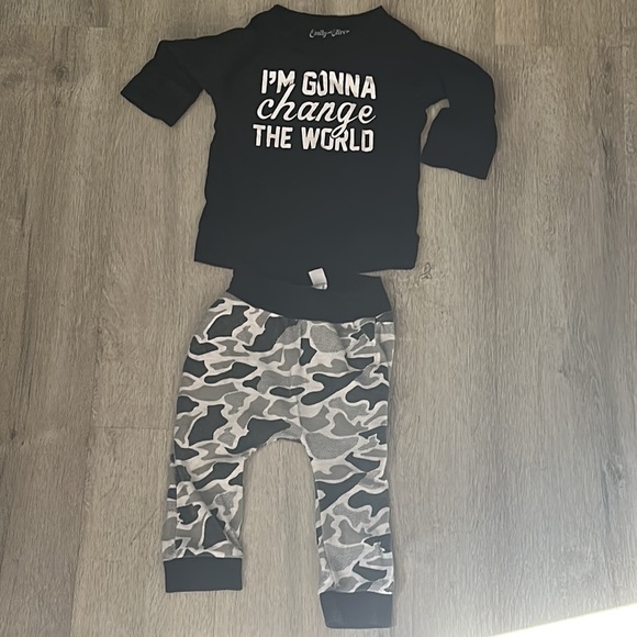 Change the world outfit - Picture 3 of 3